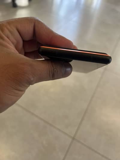 10by 10 candishion with charger orignal charger