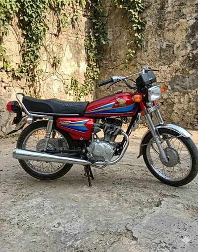 Honda 125 for Sale Call 03405796364
