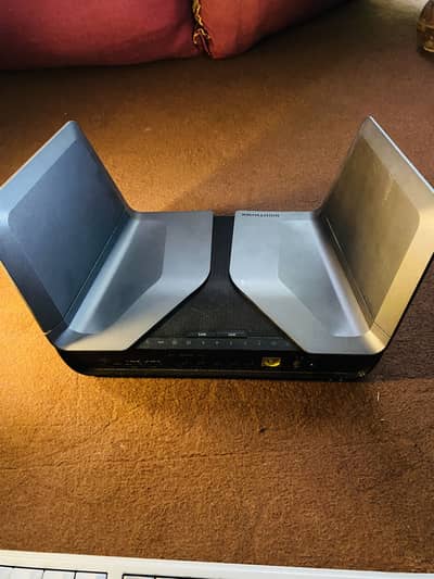 Netgear NightHawk RAX70 tri band gigabit gaming wifi6 Router