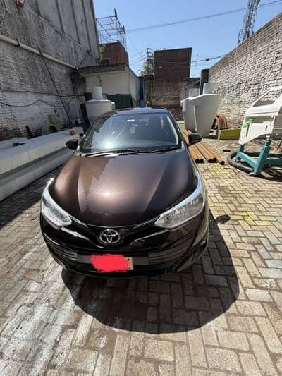 Selling toyota yaris 2020 model auto 1.3
