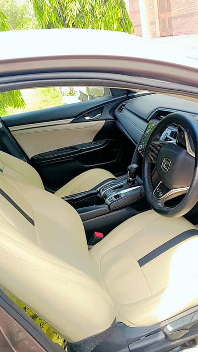 Honda civic oriel. 1.8 i-VTec bronze metallic