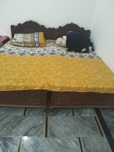 Chanyoti single beds