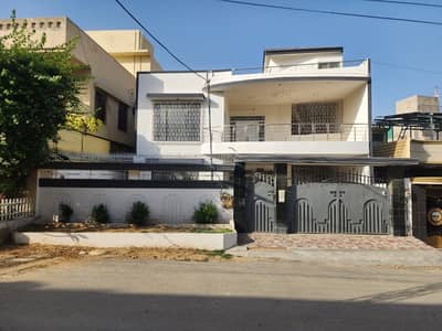 Ideally Located House Of 350 Square Yards Is Available For sale In Karachi