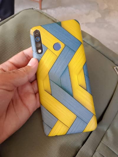 Tecno Camon 12 air 4 64. .