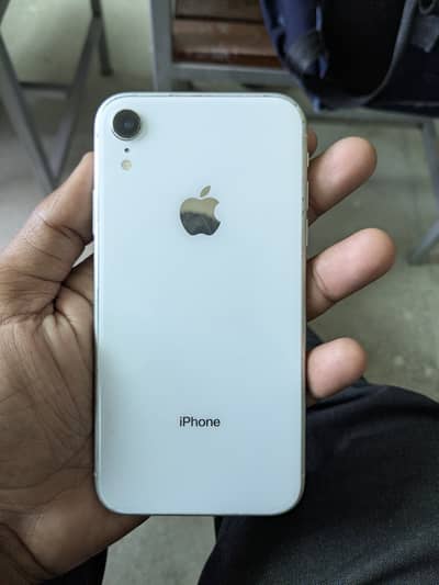 iPhone XR