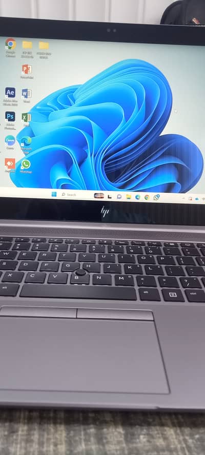 Core i-5 vpro 8th generation z-book