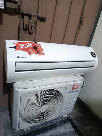 new condition DC inverter Dawlance 03124119862