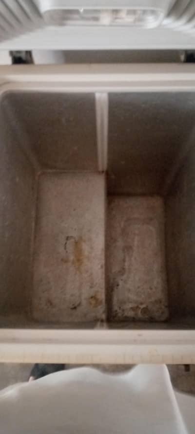 WAVES D FREEZER USED