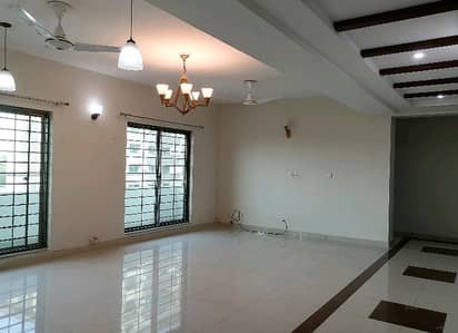 Buy A Flat Of 10 Marla In Askari 5