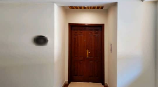 Ideal Flat In Lahore Available For Rs. 45500000