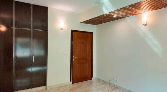 Reserve A Centrally Located Flat In Askari 5 For Sale