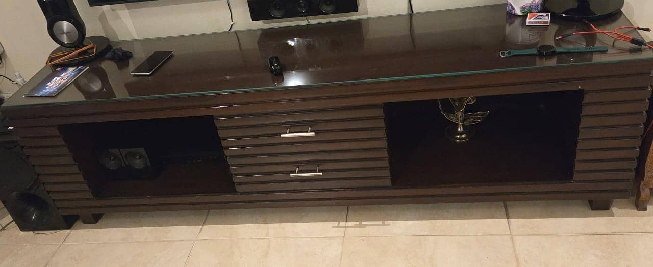 Tv console 0