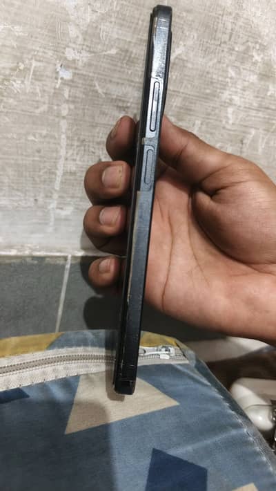 OPPO A18