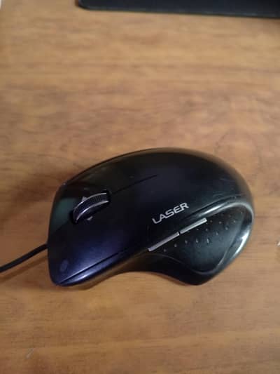 keyboard and gaming mouse