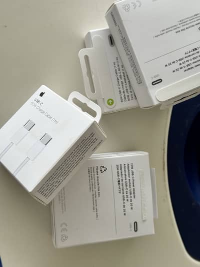 Iphone charger Apple Store