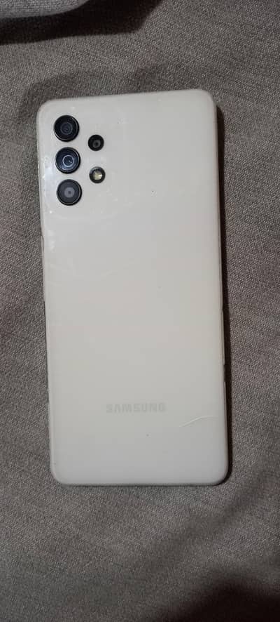 SAMSUNG A32