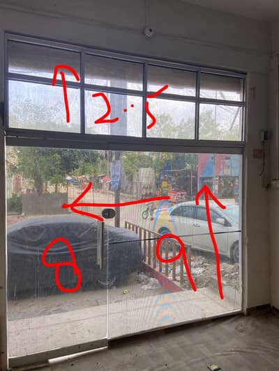 12 mm 9 glass with door and 7 mm glass fram size 3.5 by 8 door with lo