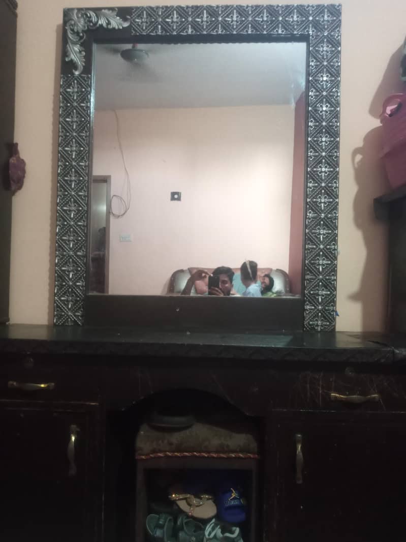 Shingar Table, Showcase, Bedside table, Table Set 2