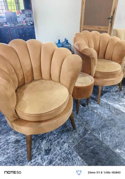 2 Sofa Chairs with table