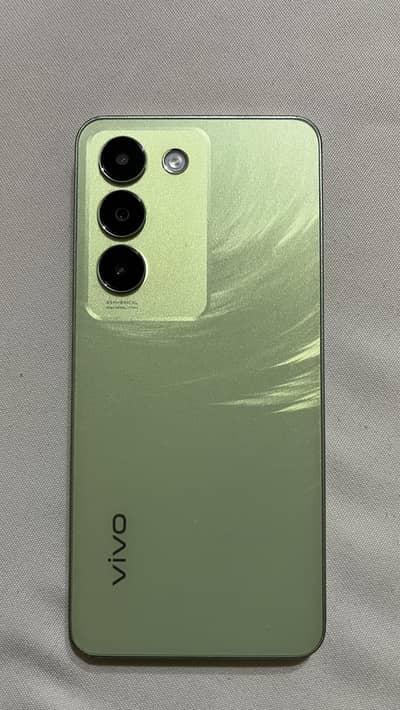 Vivo y100 complete box condition 10/10 contect no 0301/6099389