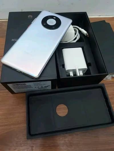 Huawei mate 40 Pro 8 GB ram 256 GB memory 03257452808/