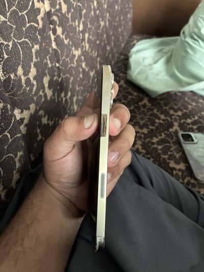 I phone 12 pro max 256 GB