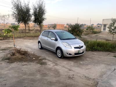 Toyota Vitz F1.0 Push Start 6 Aur Bags