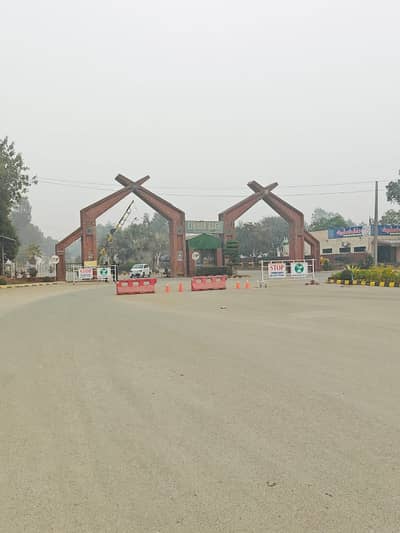 10 Marla Corner Plot For Sale Punjab Block Chinar Bagh