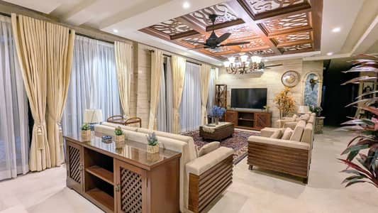 FOR RENT Brand New Luxury Furnished 3-Beds Open Basement only Foreigners F_7/2