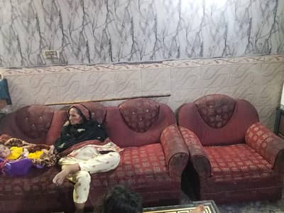 3 seater + 1 seater sofa for sale - Good Condition