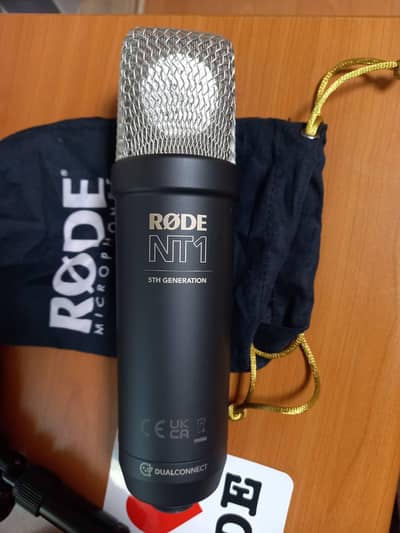 RØDE NT1 5th Generation studio condenser microphone for Sale New.
