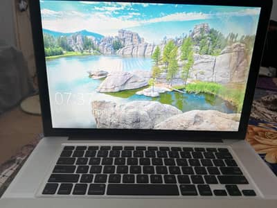 Apple MacBook Pro 2010 – Working Perfect – Screen Issue – Karachi
