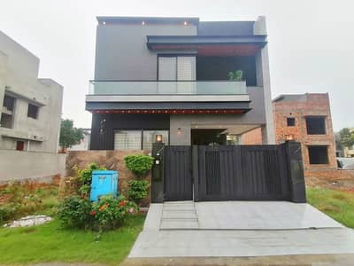 Prime Location House In DHA 11 Rahbar Sector 2 Extension - Block M For sale