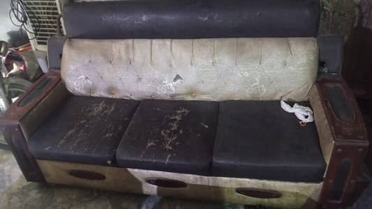 5-Seater Sofa Set For Sale - Good Condition