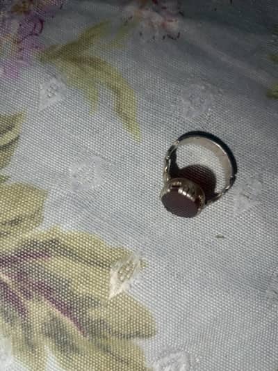 Zard aqeeq  stone with silver ring