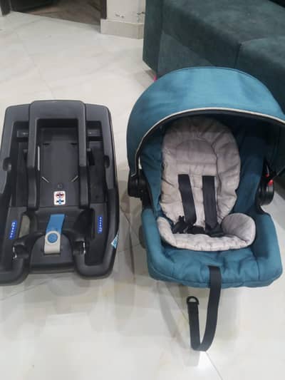 Graco 3 in 1 car seat 10/10 condition