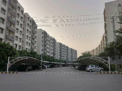 10 Marla Flat In Beautiful Location Of Askari 11 In Lahore