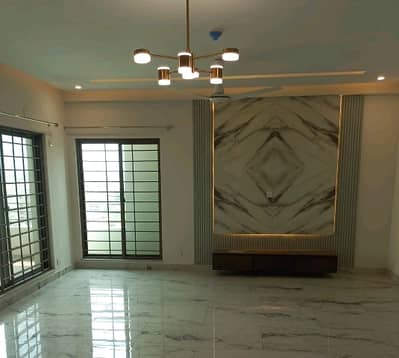 A Centrally Located Flat Is Available For rent In Lahore
