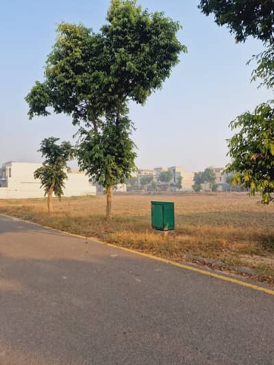 Good On Excellent Location 3 Marla Residential Plot For sale In New Lahore City - Phase 3