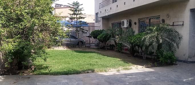 2 Kanal Owner Build Solid Construction Double Storey House For Sale In Sector A1 Township