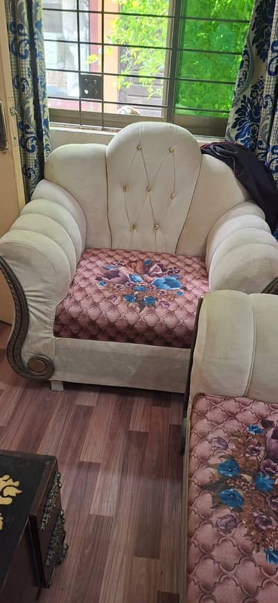 3 seater Sofa Set For sale