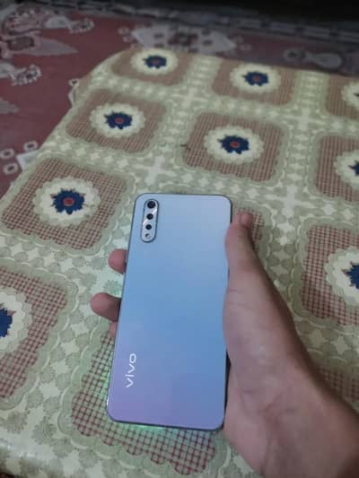 Vivo S1