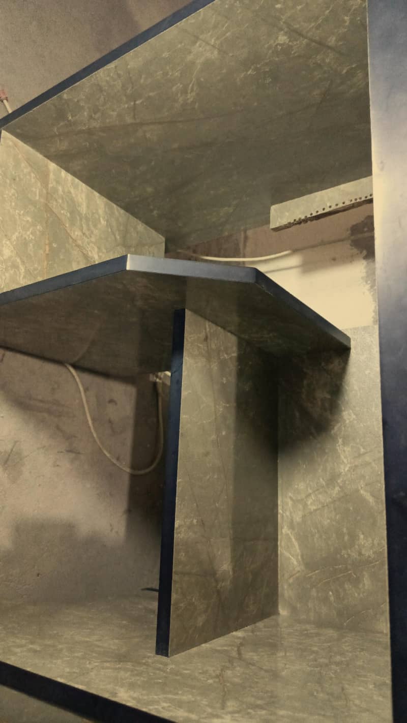 Computer Table For Sell 2