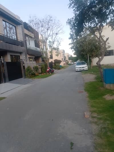 DHA Phase 9 TOWN 5 Marla plot for sale