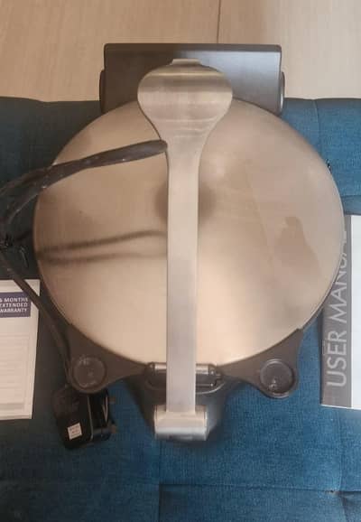 Roti maker Geepas in excellent condition