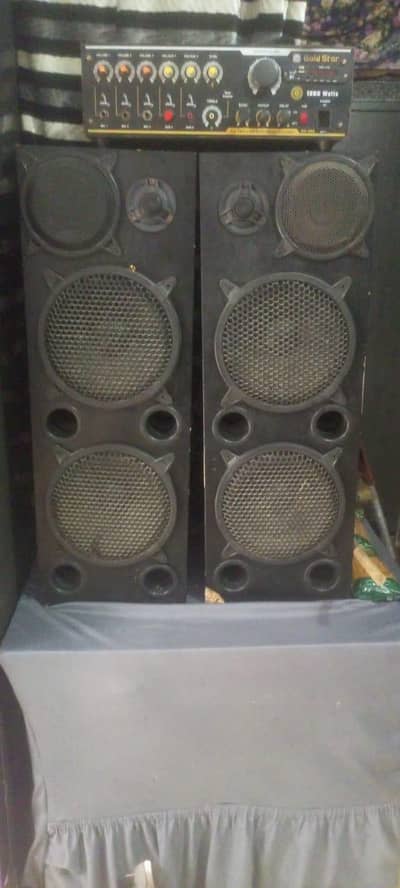 buffet with amplifier