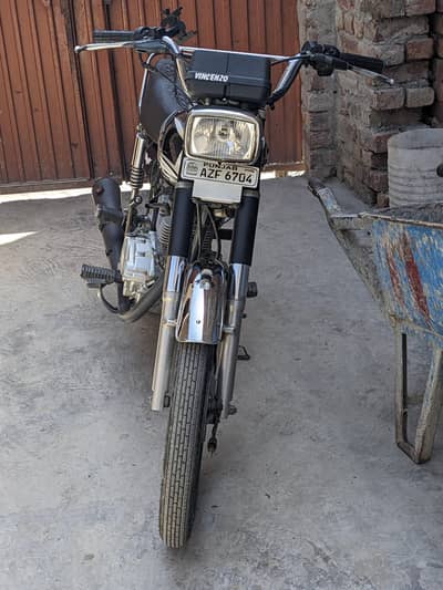 Honda cg 125 with double outfit