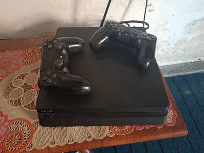 playstation 4 Slim 1TB