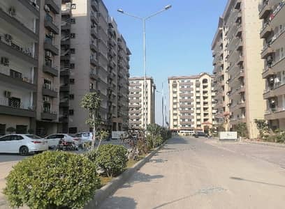 14 Marla Flat For rent In Askari