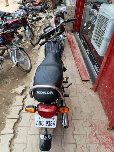 Honda CD 70 2020 Black 100% Genuine Engine Solid Performance